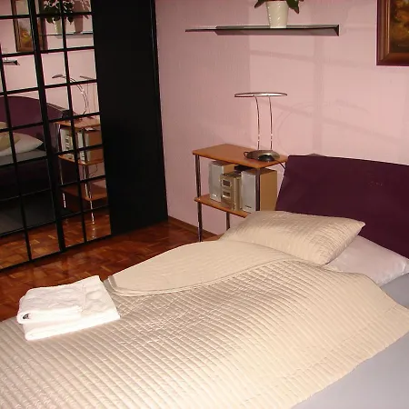 Prázdninový dům Messezimmer Laatzen Apo 3 *