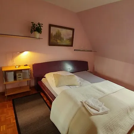 Messezimmer Laatzen Apo 3 Vakantiehuis *